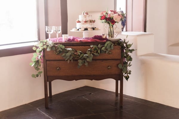 Briana Nicole Photography. Darling Details Vintage Decor.