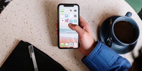 10 tips for using social media in your job search