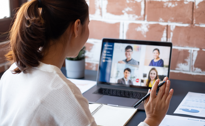 4 Ways to Improve IT Support for Hybrid Teams