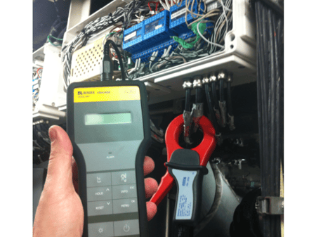 Image 2: Locating electrical faults onboard vessels with the Bender EDS3090