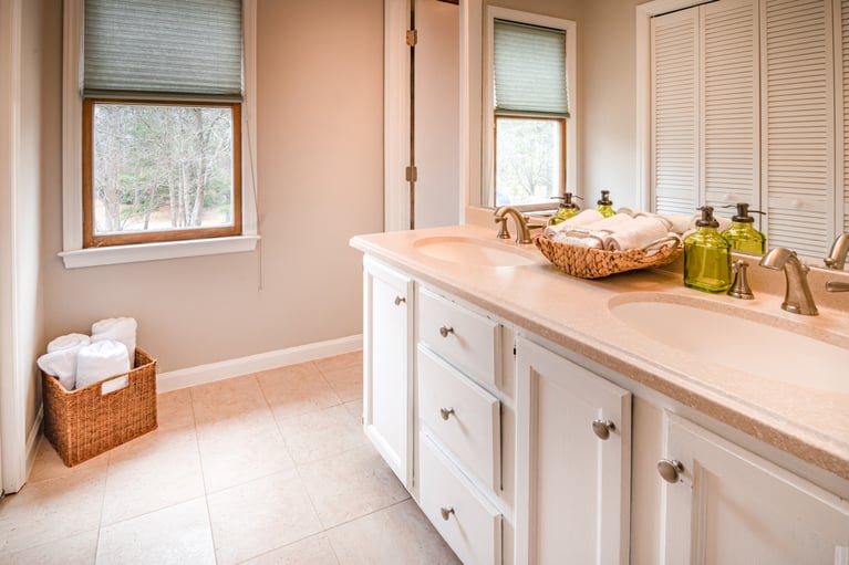 How to Prevent Cabinets from Chipping