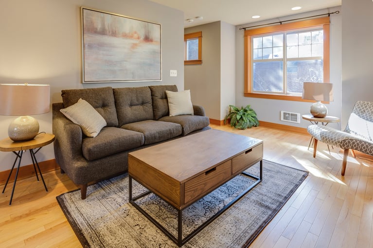 Best Paint Colors for Small Spaces