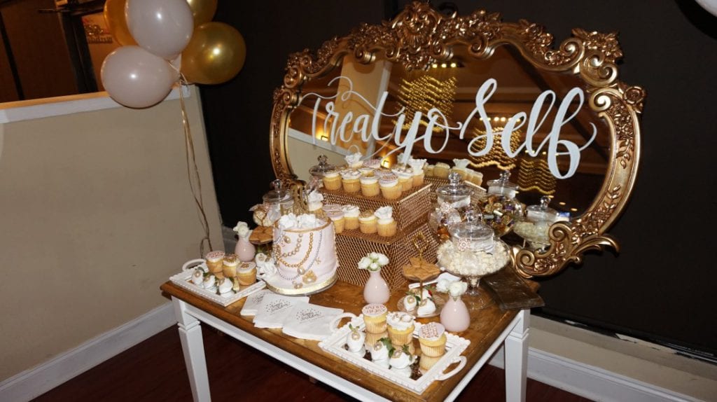 Treat Yo Self. DIY for events. Vintage Mirror. Doable You.
