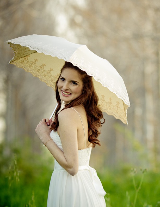 bridesmaid parasol bouquet alternative