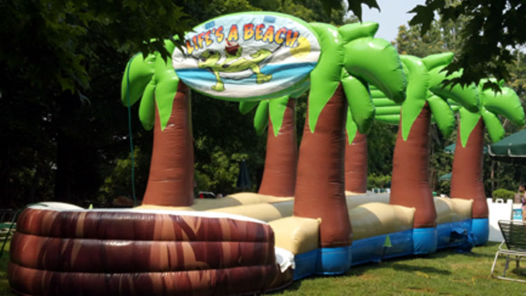Goodshuffle outdoor inflatable slip and slide