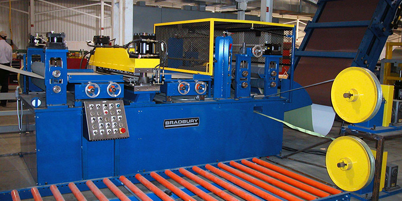 Bradbury feeder table for insulated metal panel line