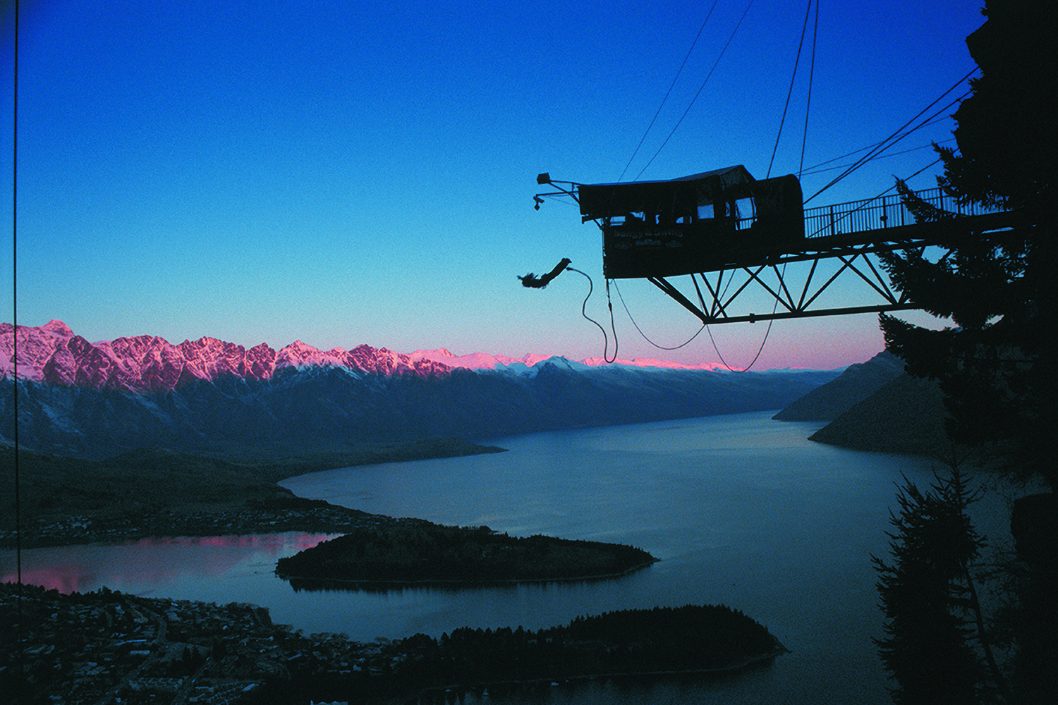 QueenstownBungeeJumping 1500x1000
