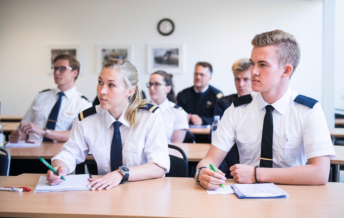 08. OSM Aviation Academy students in class