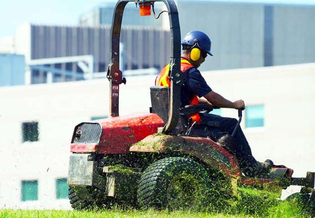 commercial-mowing
