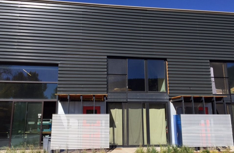 Corrugated Matte Black Metal Roofing Siding Panels Fencing