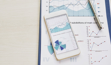 Entre Activos y Pasivos