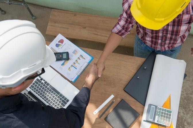 construction-workers-handshake-project-site_shutterstock_747216523_300rgb-672x448 (2)